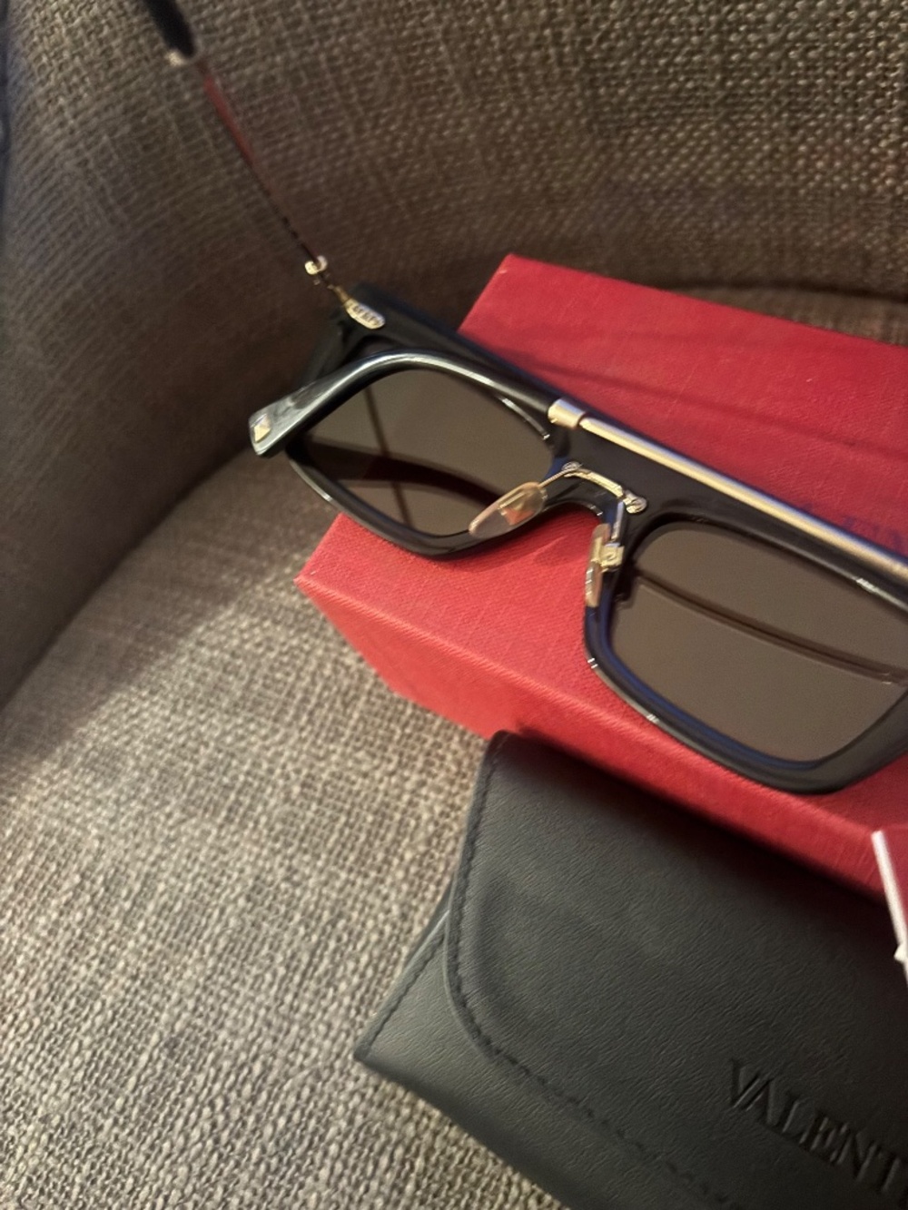 Valentino Sunglasses - Picture 4 of 4